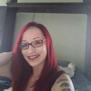 Meet your Posher, Dina